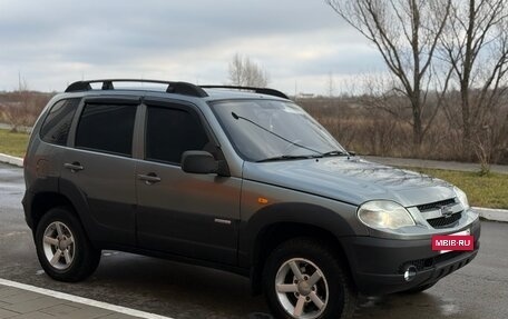 Chevrolet Niva I рестайлинг, 2009 год, 420 000 рублей, 2 фотография