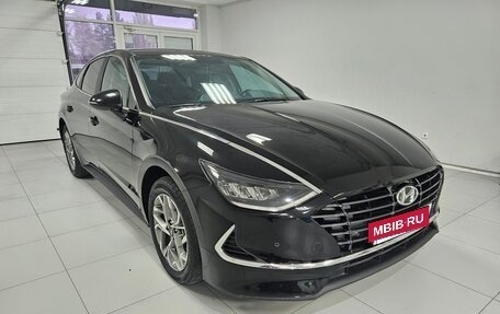 Hyundai Sonata VIII, 2021 год, 2 250 000 рублей, 2 фотография