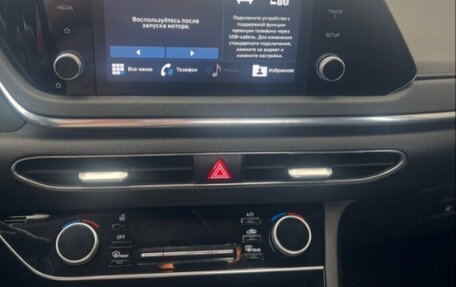 Hyundai Sonata VIII, 2021 год, 2 250 000 рублей, 13 фотография