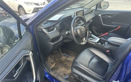 Toyota RAV4, 2021 год, 3 199 000 рублей, 4 фотография