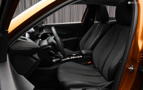 Peugeot 2008 II, 2021 год, 1 950 000 рублей, 11 фотография