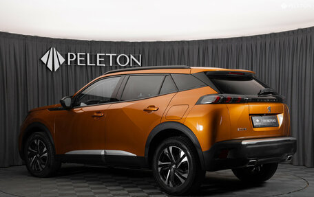 Peugeot 2008 II, 2021 год, 1 950 000 рублей, 4 фотография