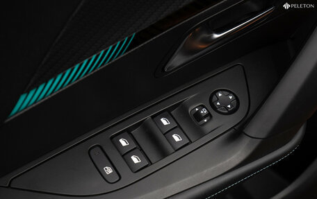 Peugeot 2008 II, 2021 год, 1 950 000 рублей, 23 фотография