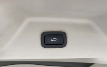 Land Rover Range Rover IV рестайлинг, 2013 год, 3 190 000 рублей, 22 фотография