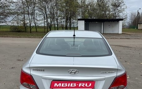 Hyundai Solaris II рестайлинг, 2015 год, 970 000 рублей, 5 фотография