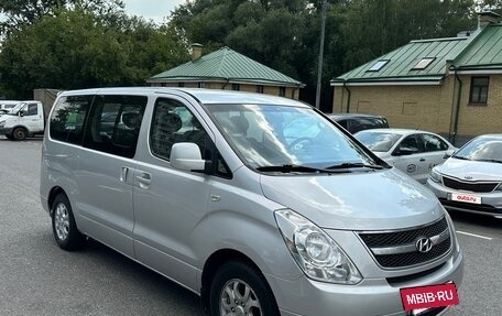 Hyundai Grand Starex Grand Starex I рестайлинг 2, 2010 год, 850 000 рублей, 3 фотография