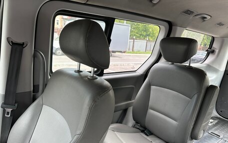 Hyundai Grand Starex Grand Starex I рестайлинг 2, 2010 год, 850 000 рублей, 16 фотография