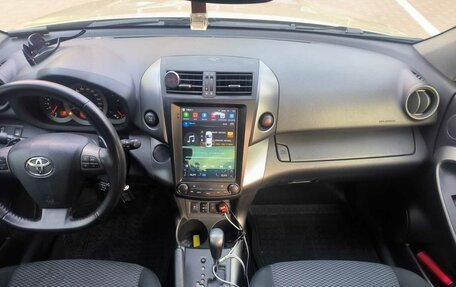 Toyota RAV4, 2010 год, 1 540 000 рублей, 18 фотография