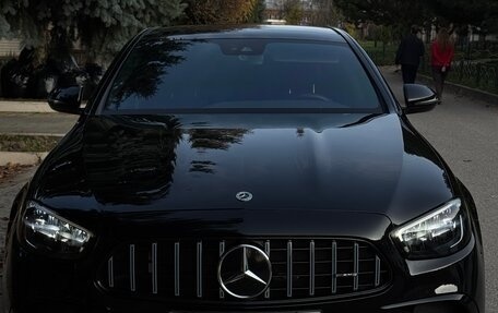 Mercedes-Benz E-Класс, 2021 год, 6 000 000 рублей, 2 фотография