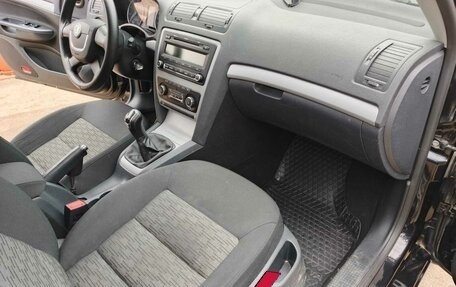 Skoda Octavia, 2012 год, 950 000 рублей, 10 фотография