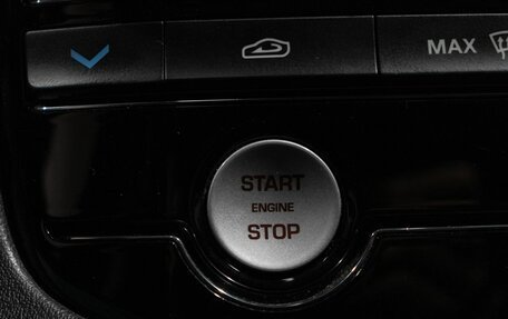 Jaguar F-Pace, 2017 год, 2 450 000 рублей, 8 фотография