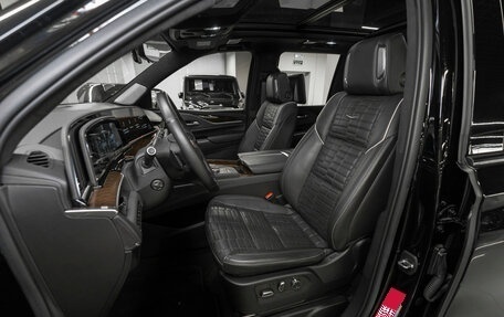 Cadillac Escalade V, 2022 год, 12 990 000 рублей, 9 фотография