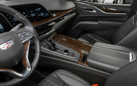 Cadillac Escalade V, 2022 год, 12 990 000 рублей, 23 фотография