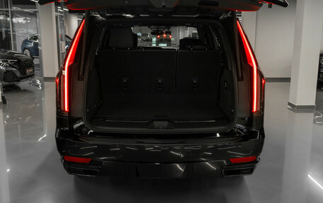 Cadillac Escalade V, 2022 год, 12 990 000 рублей, 34 фотография