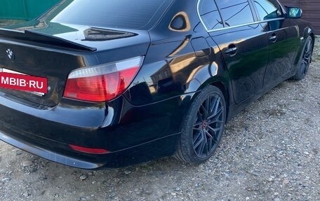 BMW 5 серия, 2005 год, 900 000 рублей, 6 фотография