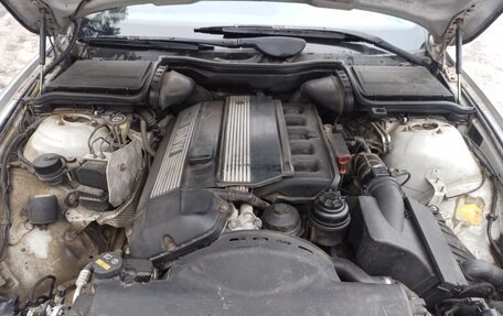 BMW 5 серия, 2000 год, 640 000 рублей, 27 фотография