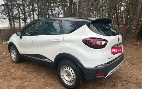 Renault Kaptur I рестайлинг, 2017 год, 1 150 000 рублей, 2 фотография