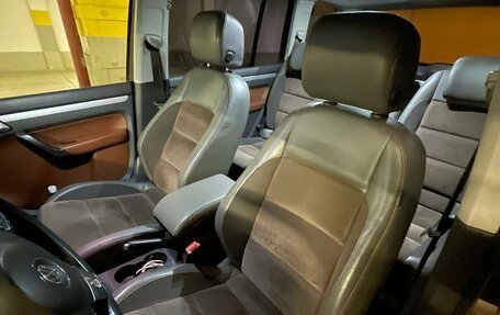 Volkswagen Touran III, 2012 год, 990 000 рублей, 6 фотография