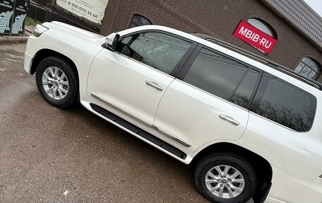 Toyota Land Cruiser 200, 2015 год, 6 800 000 рублей, 10 фотография
