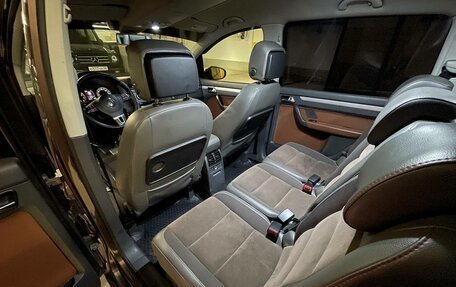 Volkswagen Touran III, 2012 год, 990 000 рублей, 8 фотография