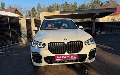 BMW X5, 2019 год, 6 950 000 рублей, 2 фотография