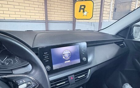 Skoda Rapid II, 2022 год, 2 000 000 рублей, 14 фотография