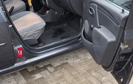 Renault Logan I, 2010 год, 365 000 рублей, 8 фотография