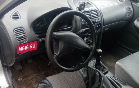 Mitsubishi Carisma I, 1998 год, 79 999 рублей, 4 фотография