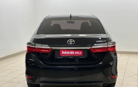 Toyota Corolla, 2018 год, 1 880 000 рублей, 5 фотография
