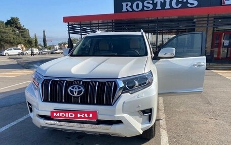 Toyota Land Cruiser Prado 150 рестайлинг 2, 2022 год, 8 200 000 рублей, 3 фотография