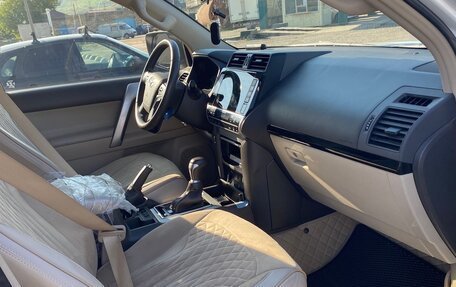 Toyota Land Cruiser Prado 150 рестайлинг 2, 2022 год, 8 200 000 рублей, 16 фотография