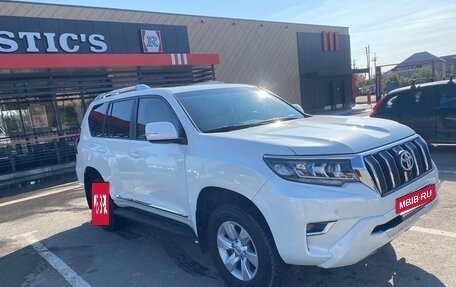 Toyota Land Cruiser Prado 150 рестайлинг 2, 2022 год, 8 200 000 рублей, 6 фотография