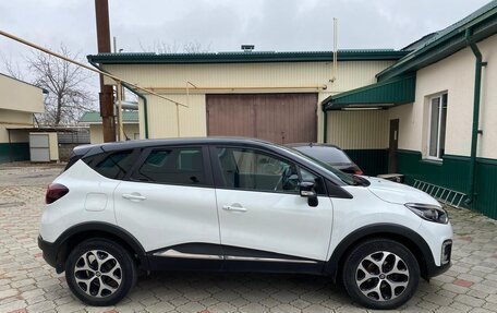 Renault Kaptur I рестайлинг, 2017 год, 1 400 000 рублей, 1 фотография