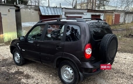 Chevrolet Niva I рестайлинг, 2011 год, 295 000 рублей, 4 фотография