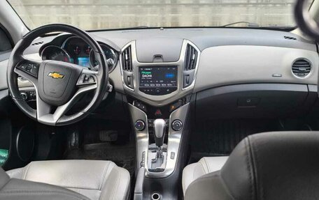 Chevrolet Cruze II, 2013 год, 900 000 рублей, 5 фотография