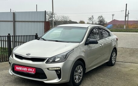 KIA Rio IV, 2018 год, 890 000 рублей, 3 фотография