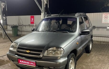 Chevrolet Niva I рестайлинг, 2005 год, 400 000 рублей, 1 фотография