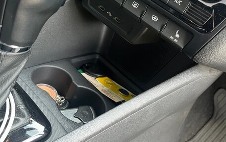 Volkswagen Polo VI (EU Market), 2020 год, 25 фотография