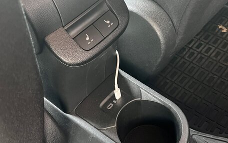 Volkswagen Polo VI (EU Market), 2020 год, 28 фотография