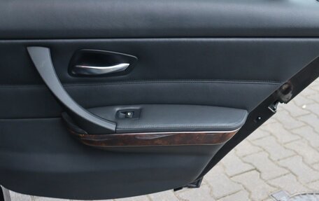 BMW 3 серия, 2007 год, 1 299 000 рублей, 15 фотография