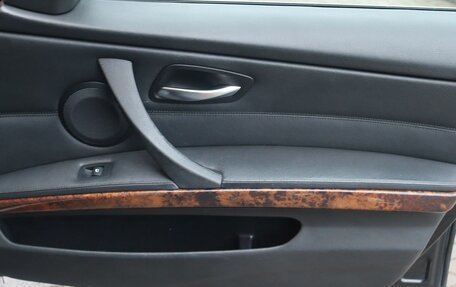 BMW 3 серия, 2007 год, 1 299 000 рублей, 13 фотография