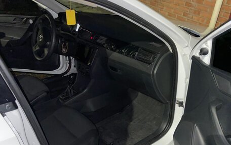 Skoda Rapid I, 2015 год, 750 000 рублей, 14 фотография