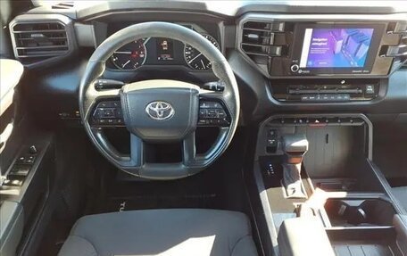 Toyota Tundra, 2022 год, 5 830 000 рублей, 7 фотография