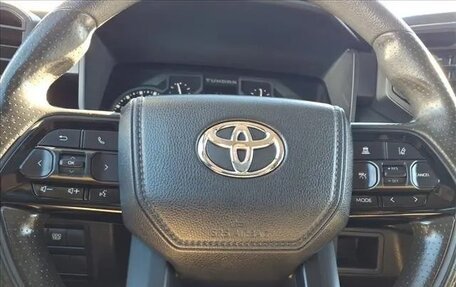 Toyota Tundra, 2022 год, 5 830 000 рублей, 15 фотография