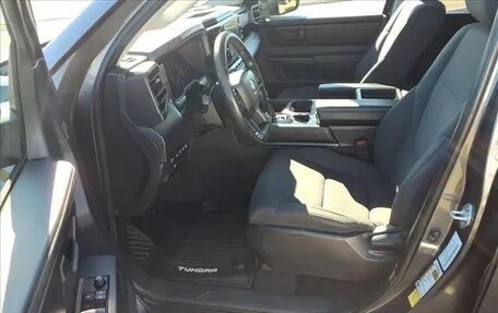 Toyota Tundra, 2022 год, 5 830 000 рублей, 14 фотография