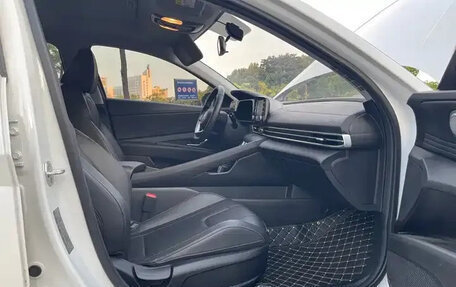 Hyundai Elantra, 2025 год, 1 594 000 рублей, 13 фотография