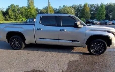 Toyota Tundra, 2022 год, 6 710 000 рублей, 8 фотография