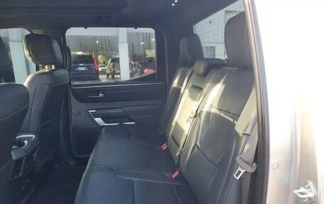 Toyota Tundra, 2022 год, 6 710 000 рублей, 29 фотография