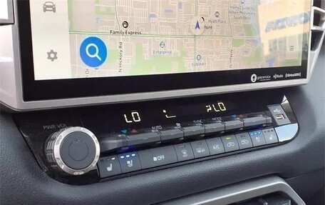 Toyota Tundra, 2022 год, 6 800 000 рублей, 18 фотография