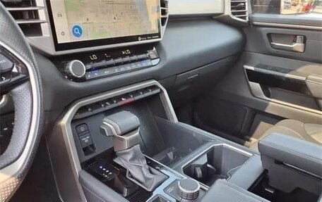 Toyota Tundra, 2022 год, 6 800 000 рублей, 19 фотография